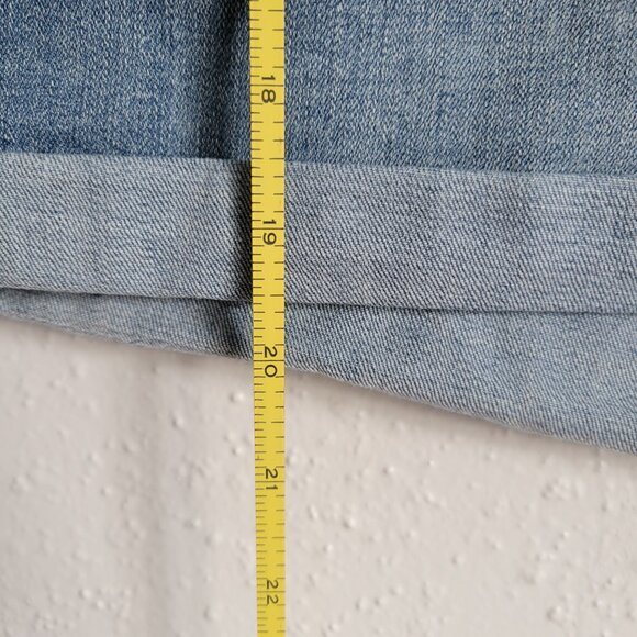 Levi Strauss and Co jeans shorts - Picture 6 of 6